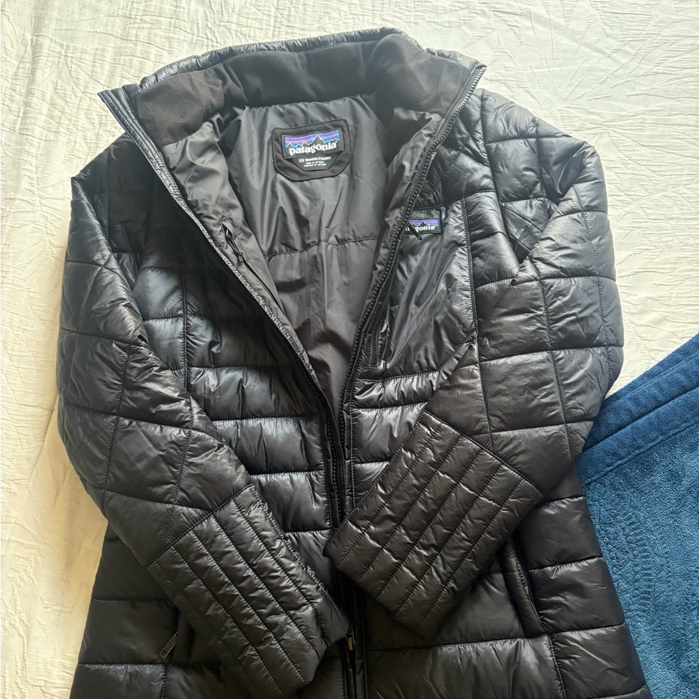 Patagonia Women's Black Insulated Jacket